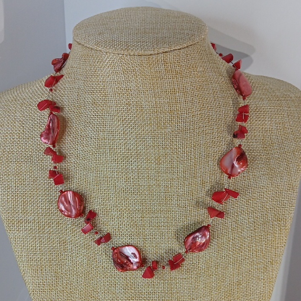 Source Unknown Red and Pink Necklace